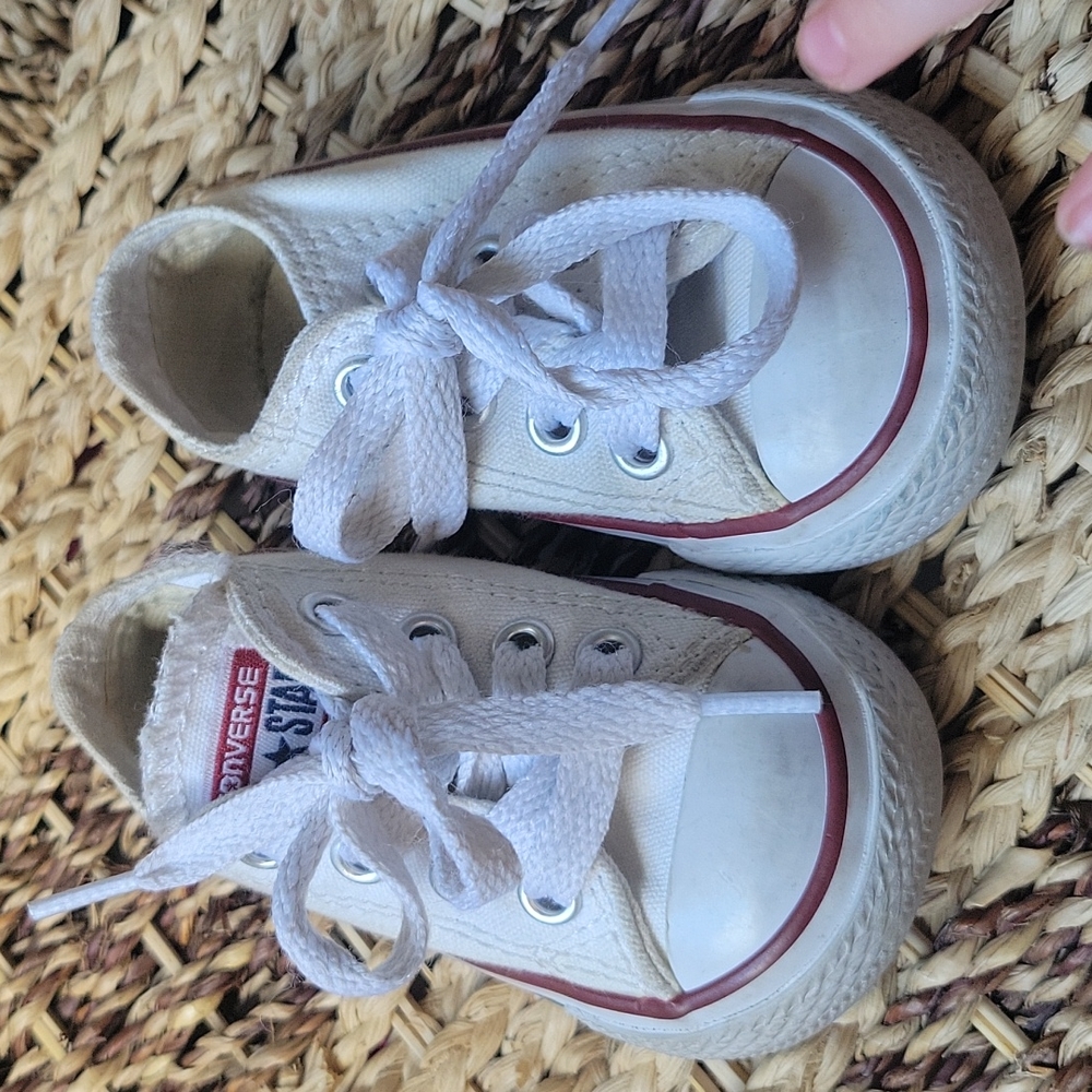White converse